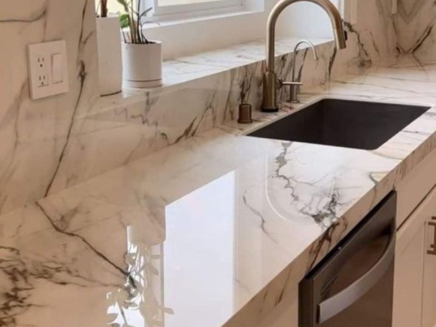 Meja wastafel solid surface motif marmer